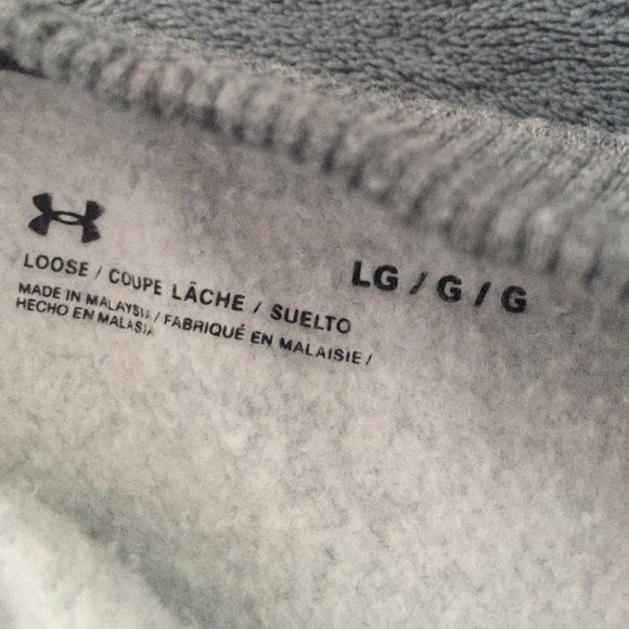 Women’s Under armor cropped crew neck - Picture 3 of 3